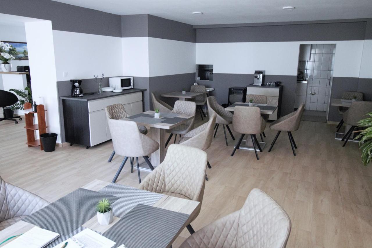 Szitakoeto Panzio Hotel Tiszafured Luaran gambar