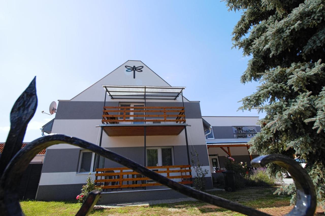 Szitakoeto Panzio Hotel Tiszafured Luaran gambar