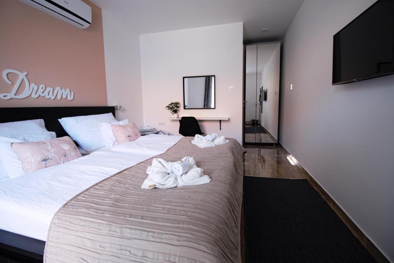 Szitakoeto Panzio Hotel Tiszafured Luaran gambar
