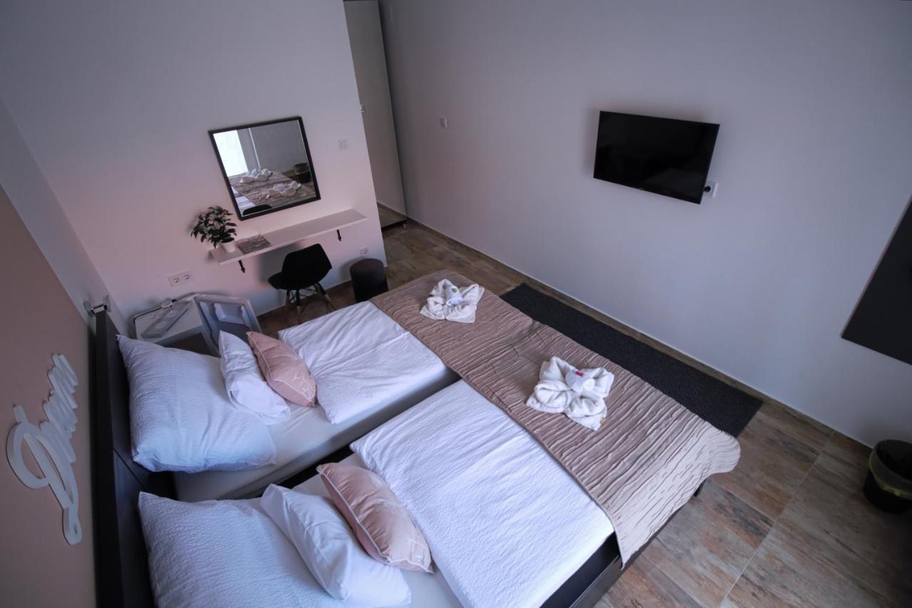 Szitakoeto Panzio Hotel Tiszafured Luaran gambar
